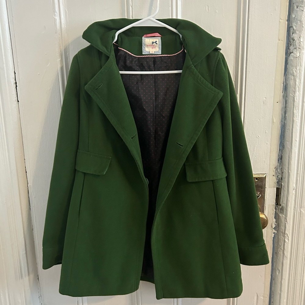 Tommy Hilfiger hooded green petticoat with patterned lining.